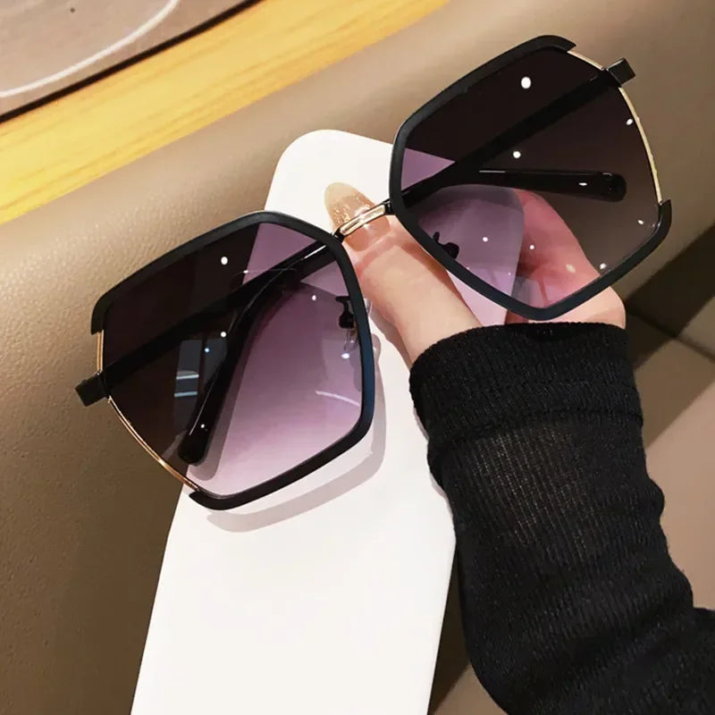 Women Oversized Polarized Sunglasses
 Fashion Gradient Shade Sunglasses