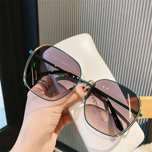 Women Oversized Polarized Sunglasses
 Fashion Gradient Shade Sunglasses